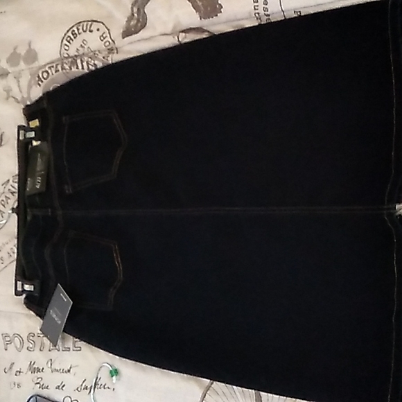 Jones new york denim stretch skirt 4 must have for your wardrobe!! - Picture 3 of 3